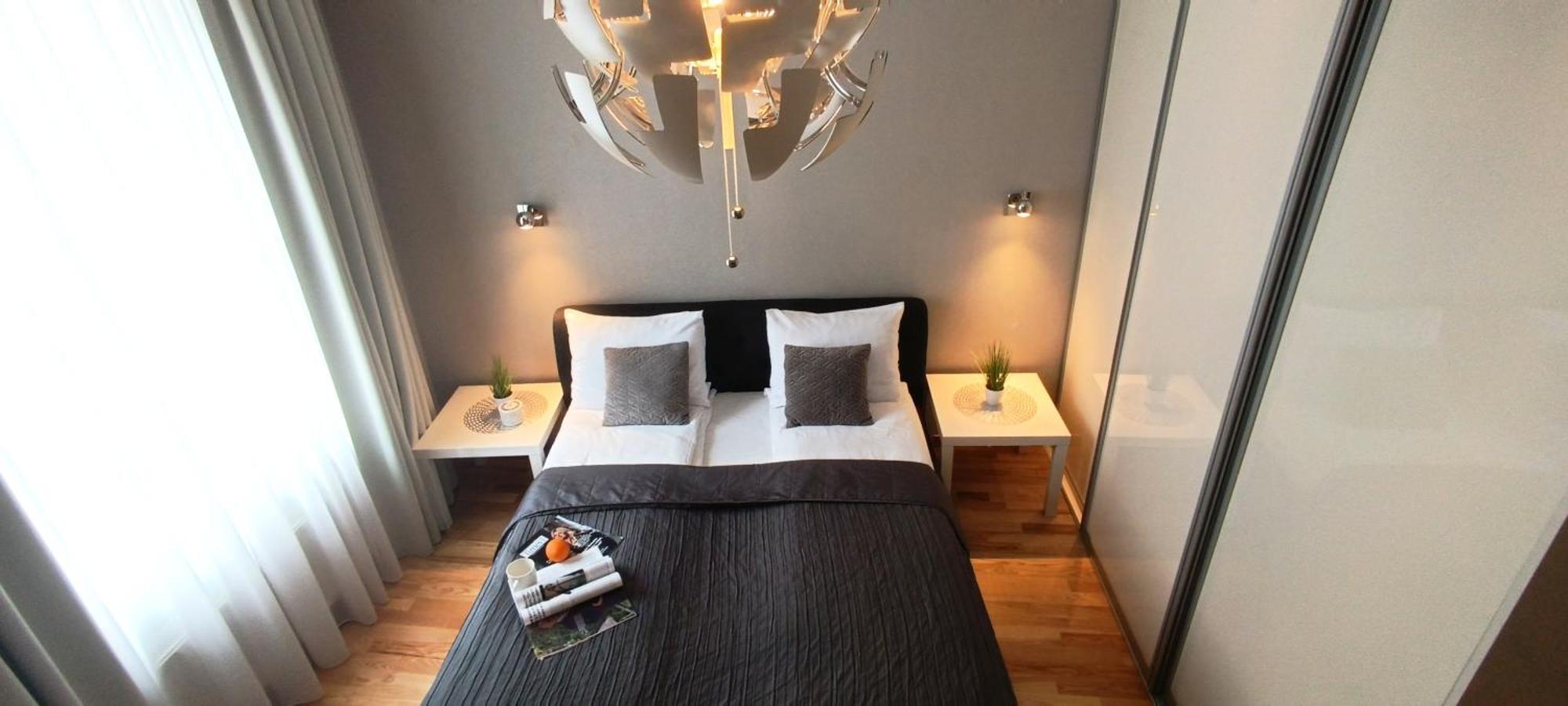 Old Town 2 Bedroom Apartment Near Dome Square & Scenic Waterfront Riga Dış mekan fotoğraf