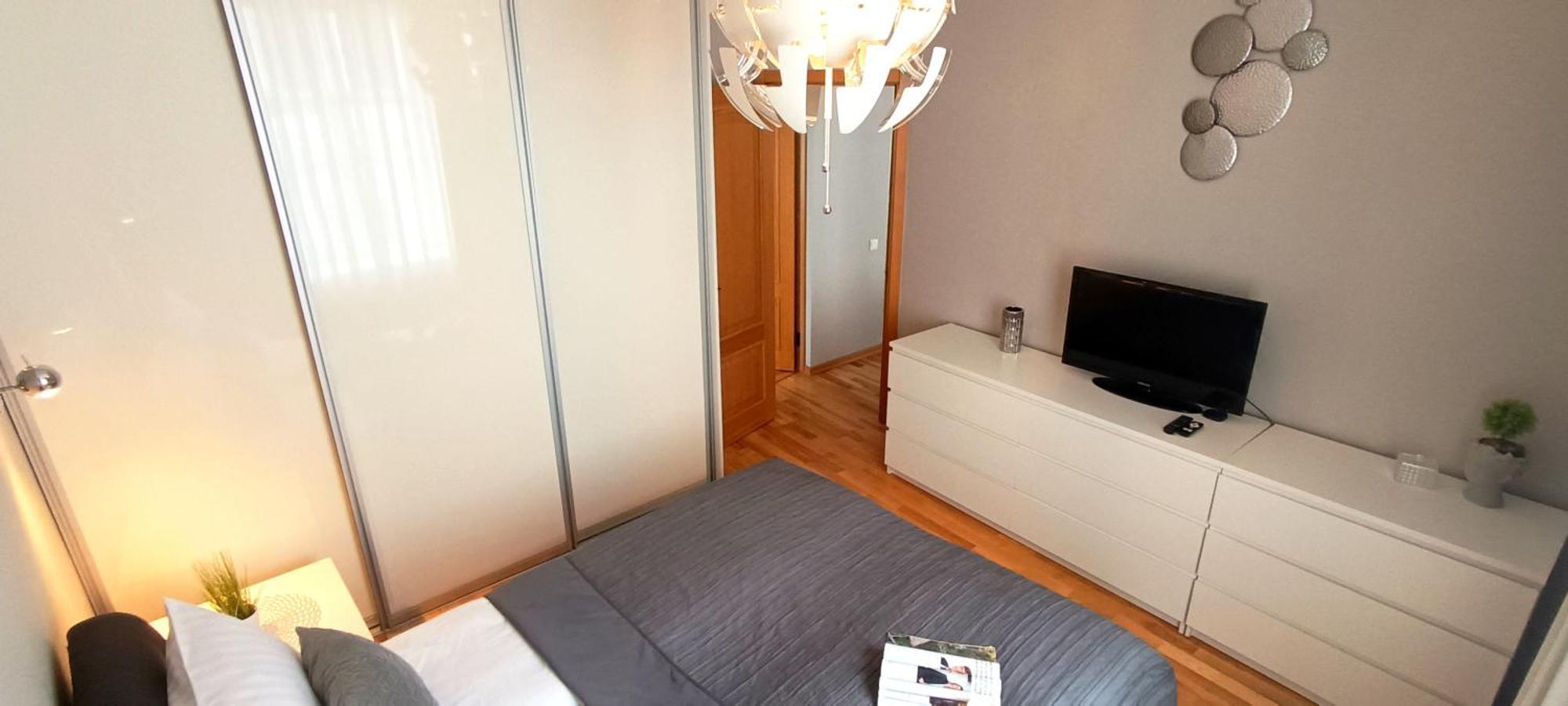 Old Town 2 Bedroom Apartment Near Dome Square & Scenic Waterfront Riga Dış mekan fotoğraf