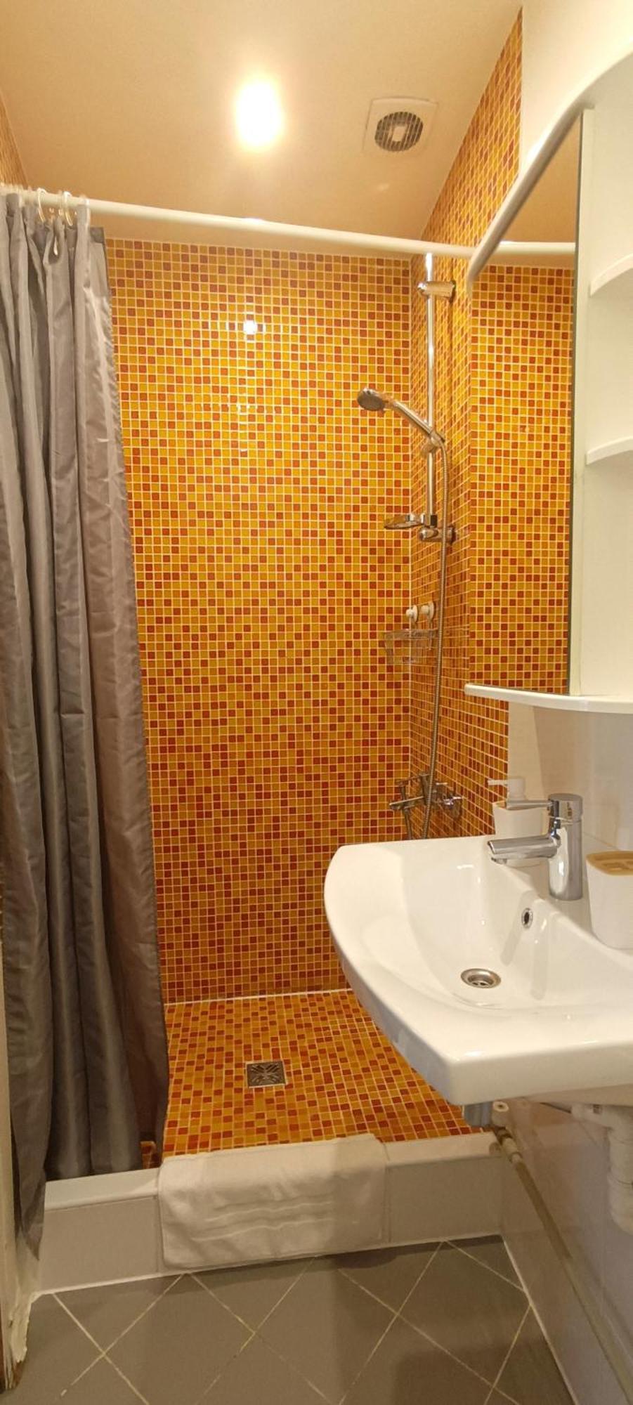 Old Town 2 Bedroom Apartment Near Dome Square & Scenic Waterfront Riga Dış mekan fotoğraf