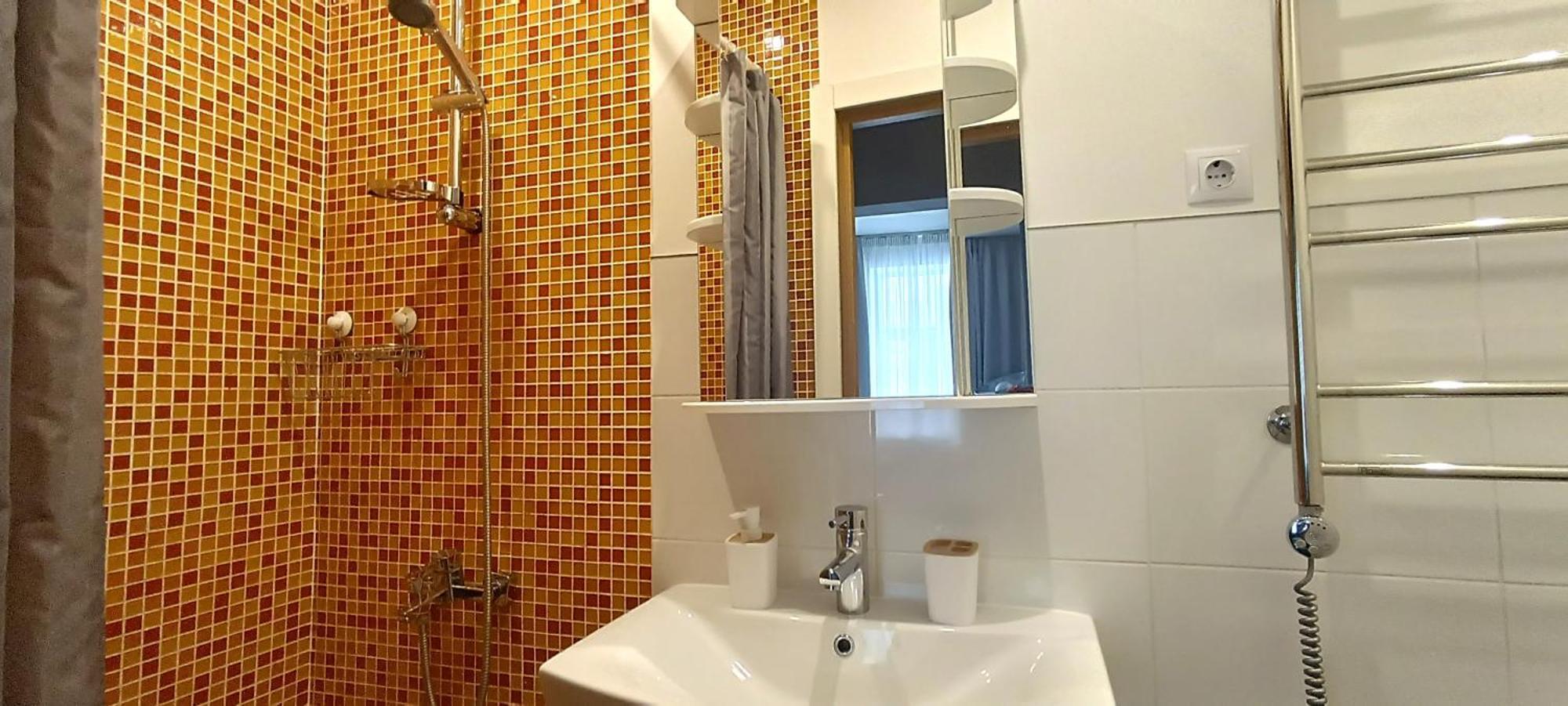 Old Town 2 Bedroom Apartment Near Dome Square & Scenic Waterfront Riga Dış mekan fotoğraf