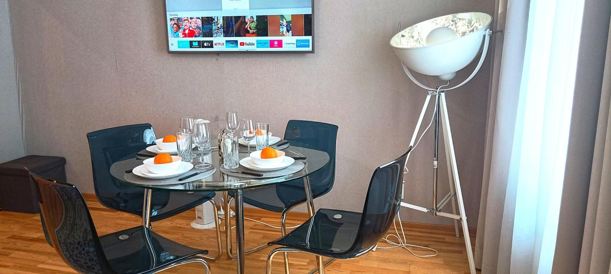 Old Town 2 Bedroom Apartment Near Dome Square & Scenic Waterfront Riga Dış mekan fotoğraf